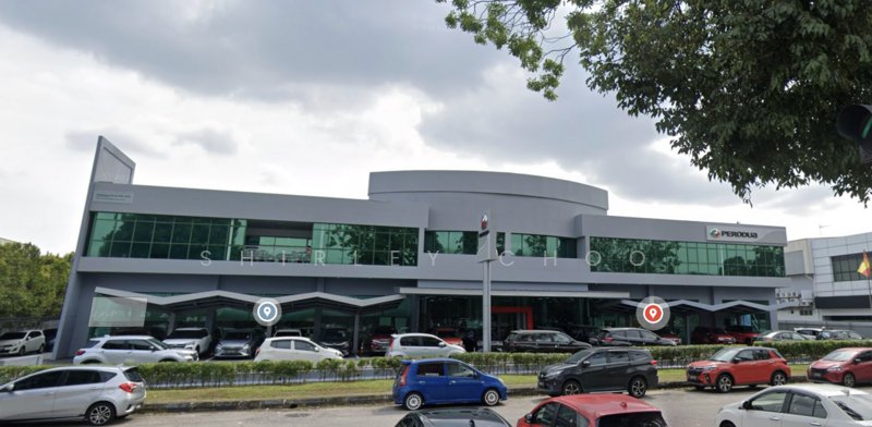 Glass facade building with front parking lot, photo 1 of 5