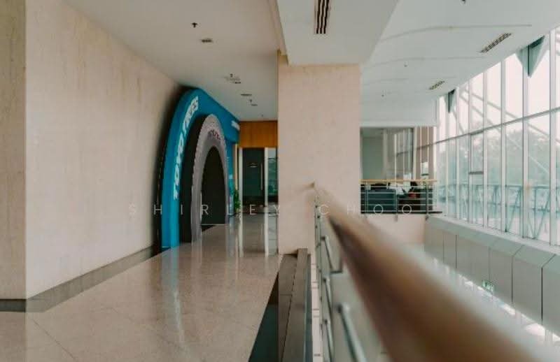 Corridor with large glass windows and curved feature wall, photo 4 of 5